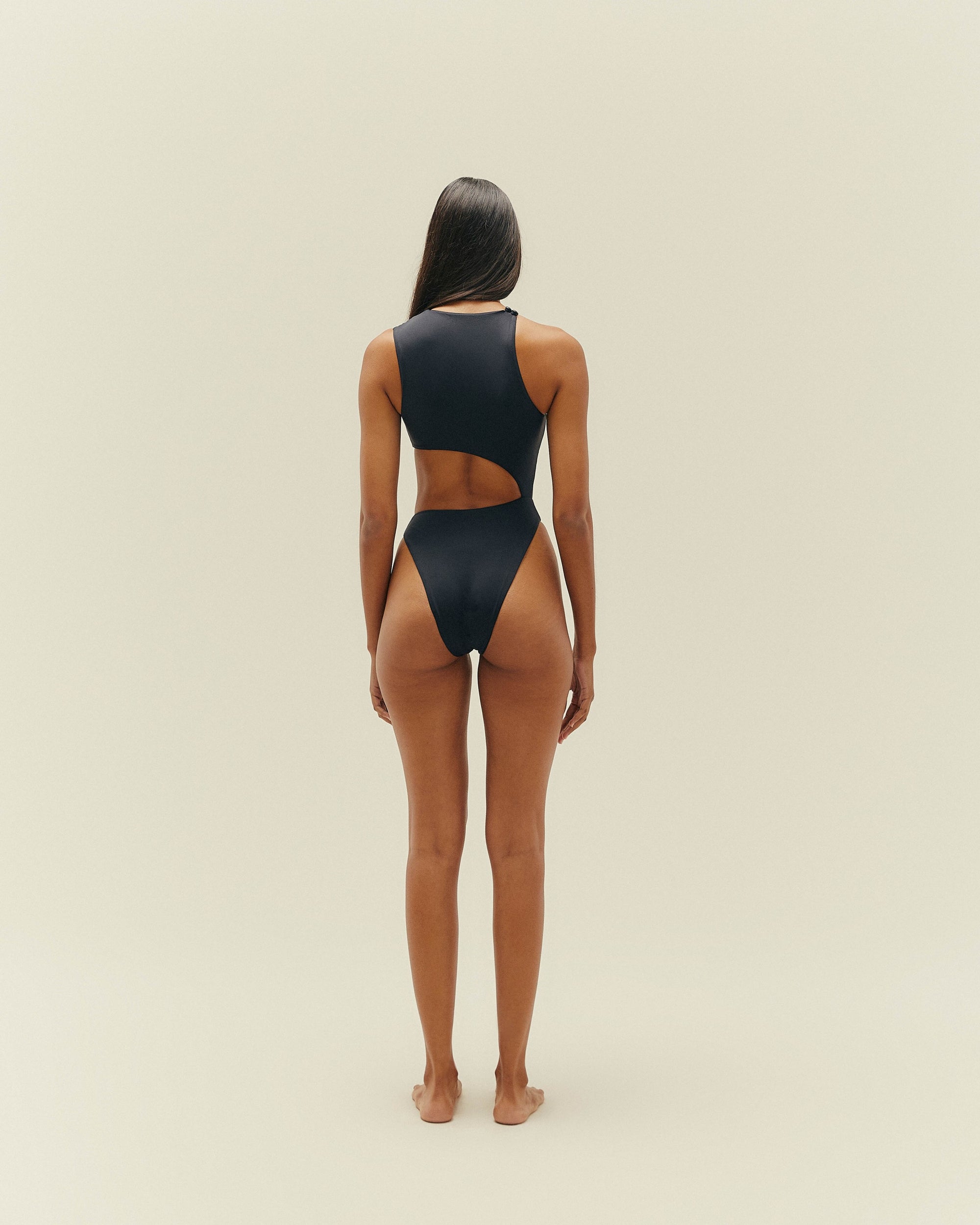 BAÑADOR ADRIANA NEGRO