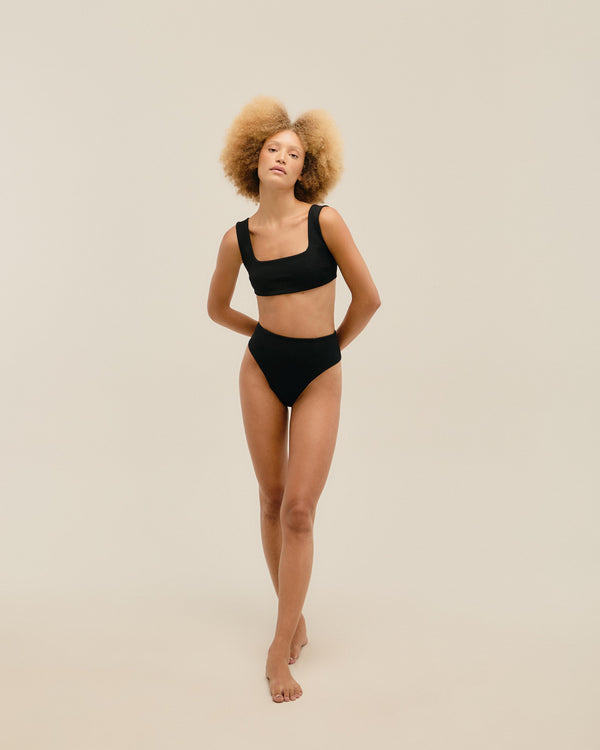MANU TOP BLACK CREPE