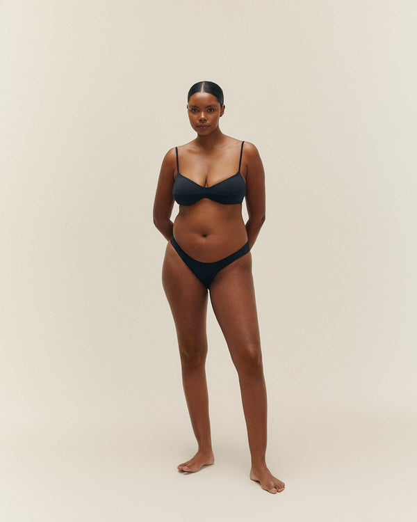 ADJUSTABLE MONICA TOP BLACK