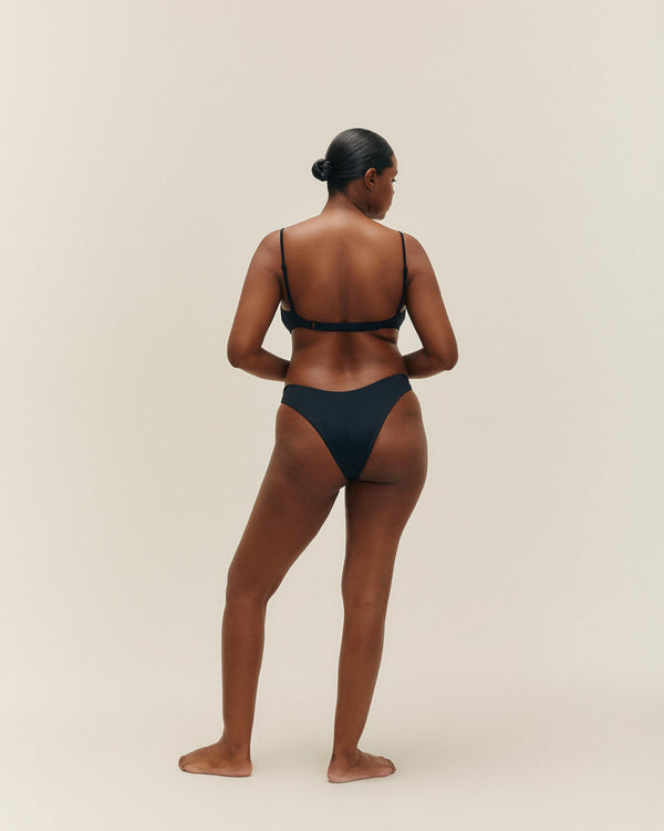 ADJUSTABLE MONICA TOP BLACK