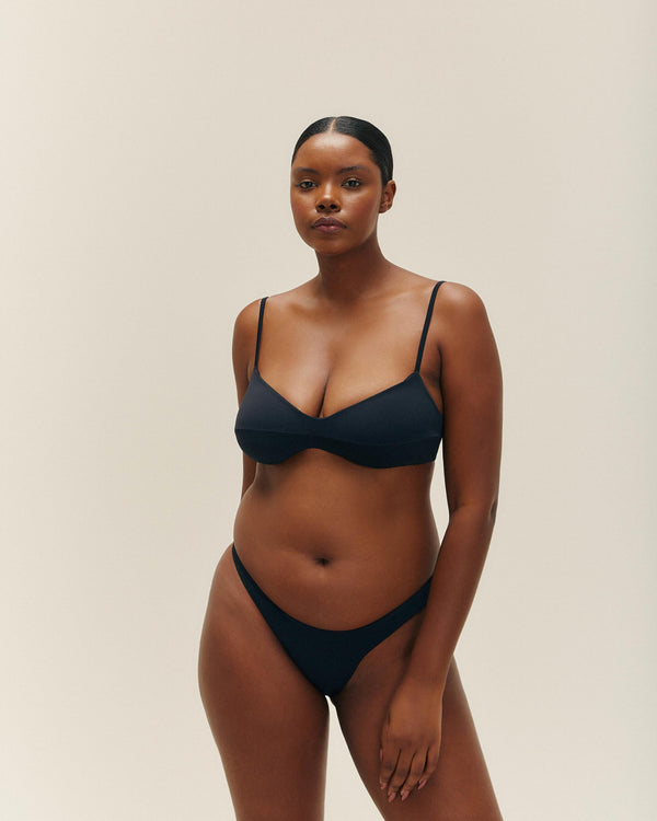 ADJUSTABLE MONICA TOP BLACK