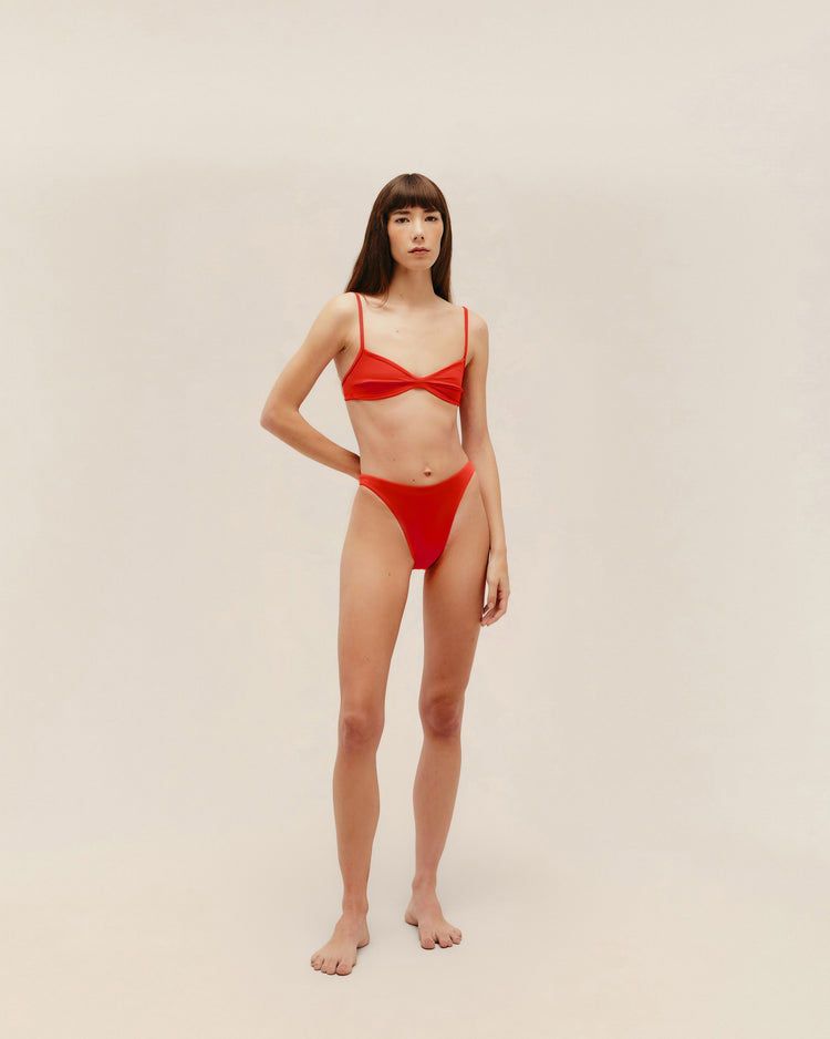 ADJUSTABLE MONICA TOP RED SHIFT