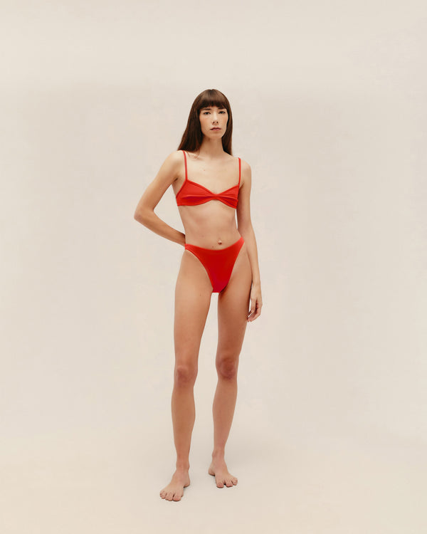 ADJUSTABLE MONICA TOP RED SHIFT