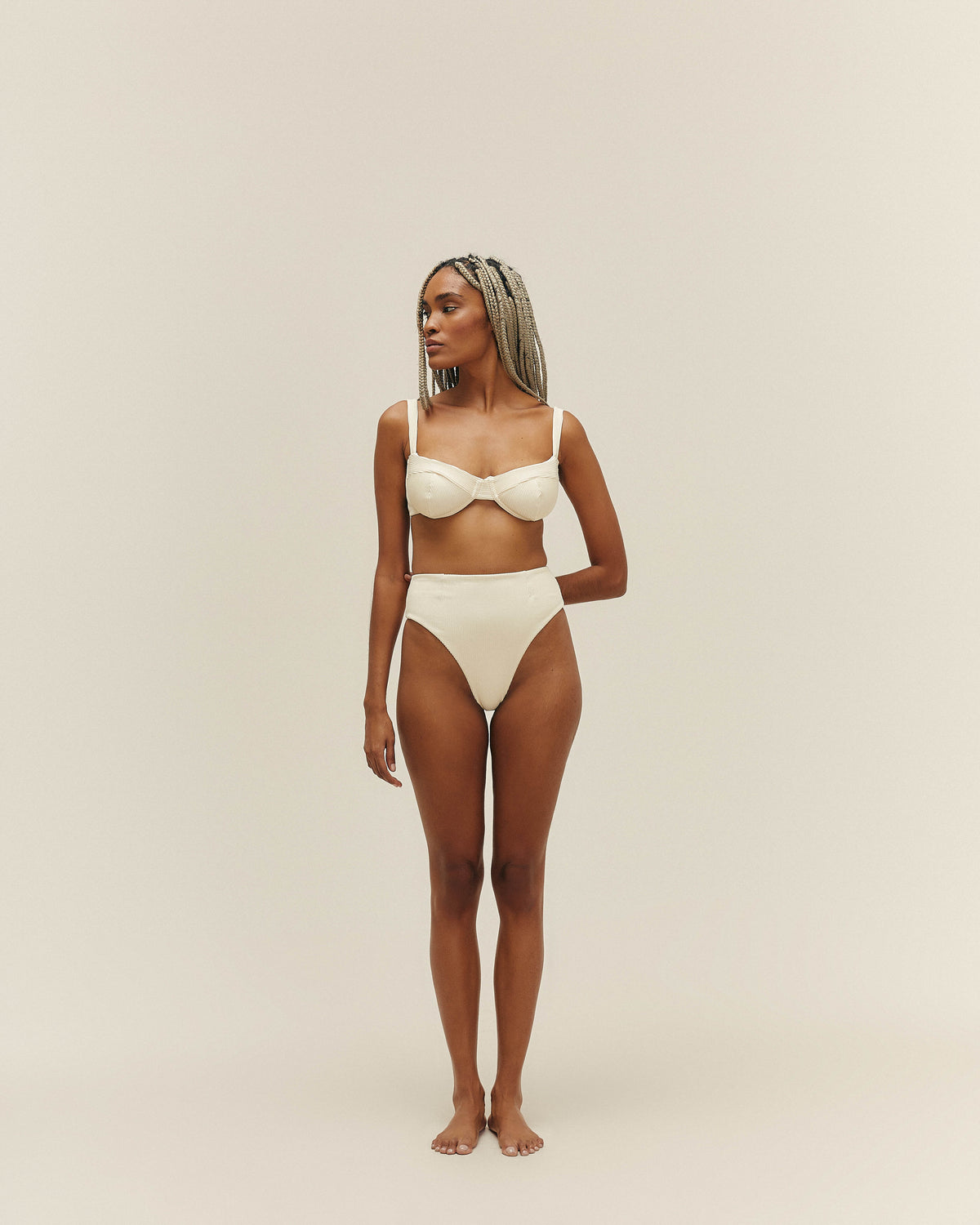 ADJUSTABLE RIBBED GAIA TOP WHITE CLAY