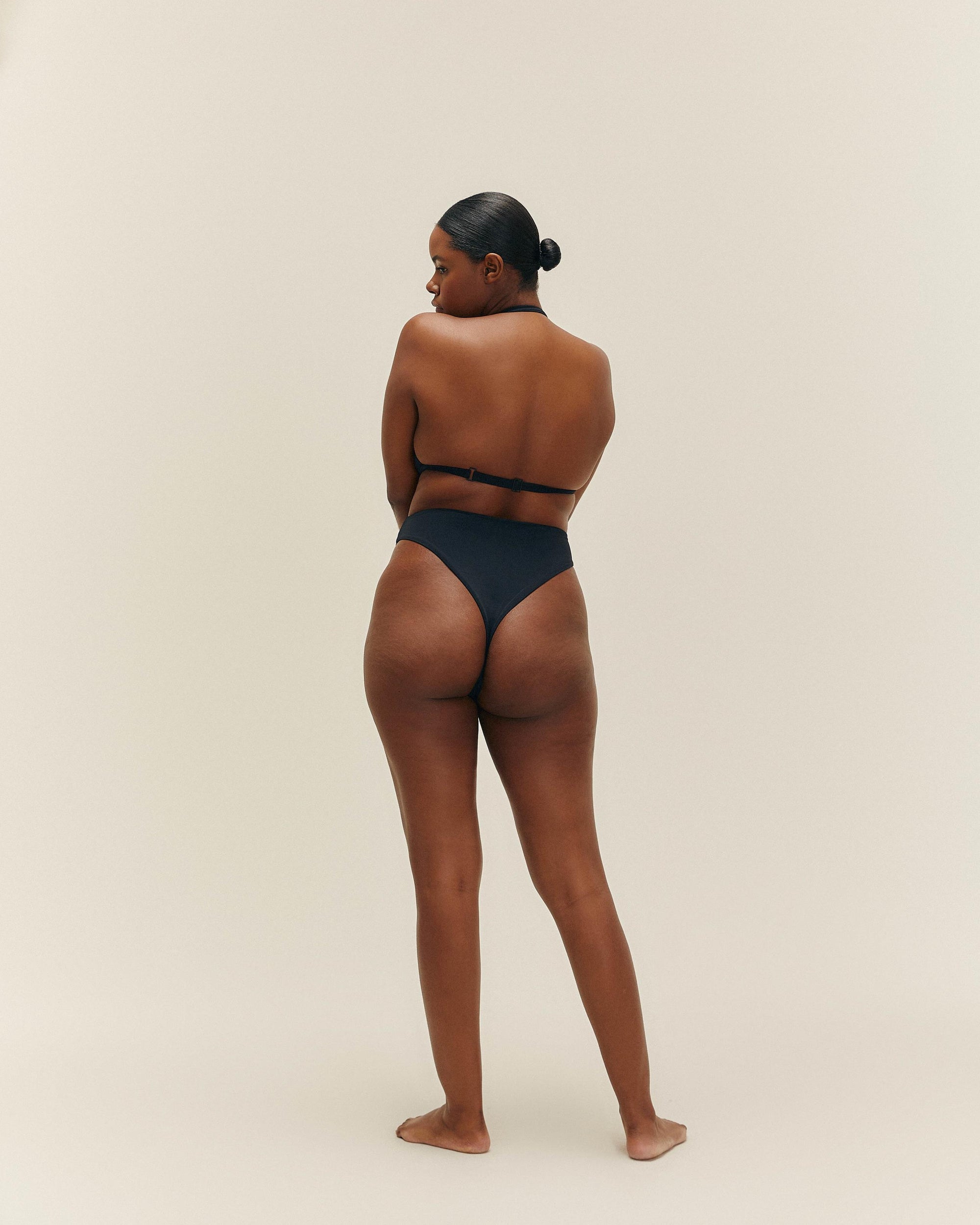 TOP NADIA AJUSTABLE NEGRO NEGRO