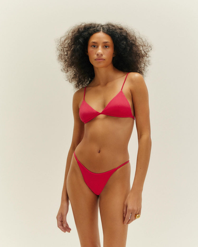 TOP OLIVIA AJUSTABLE EN ROSA INTENSO