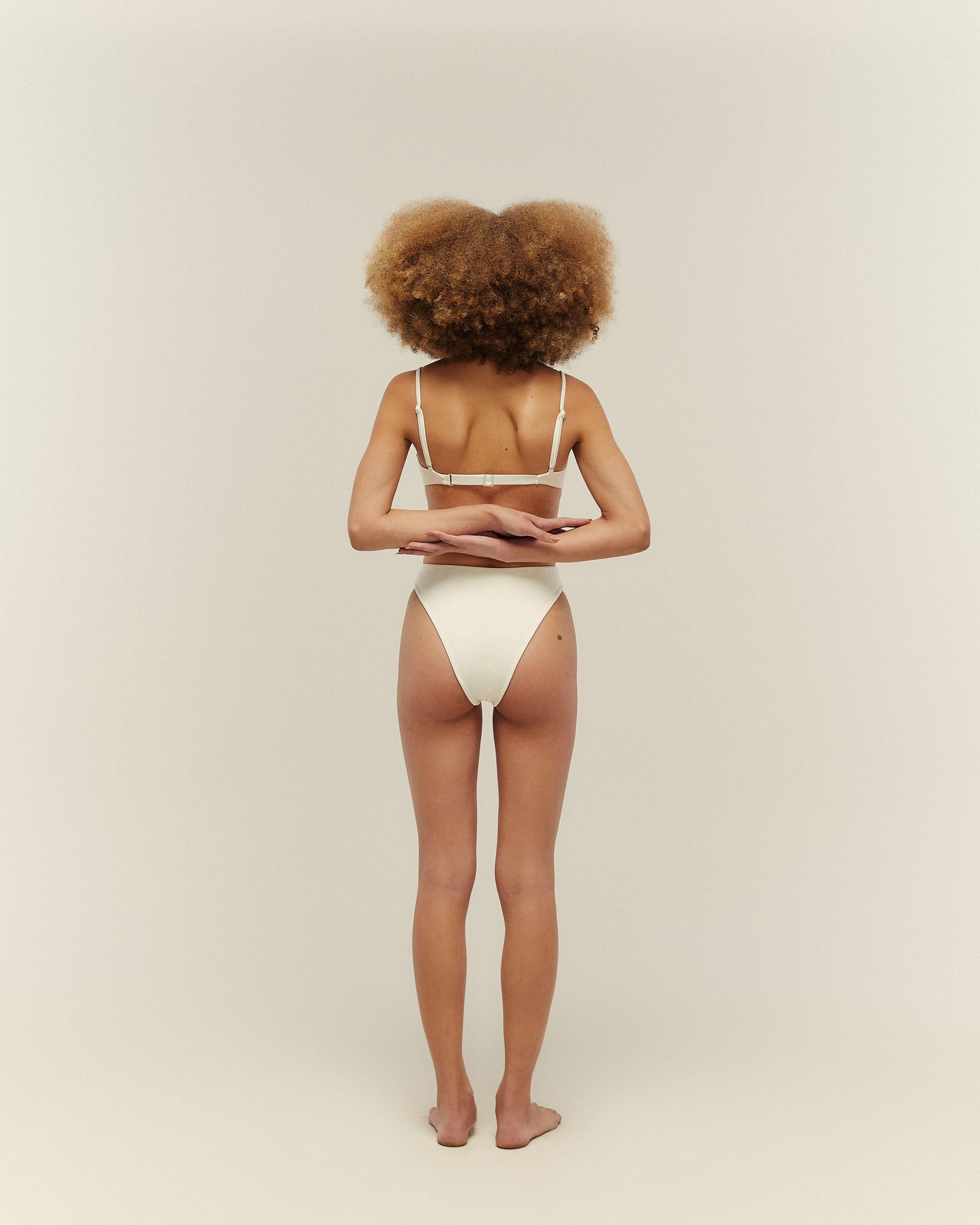 ADJUSTABLE MONICA TOP OFF-WHITE