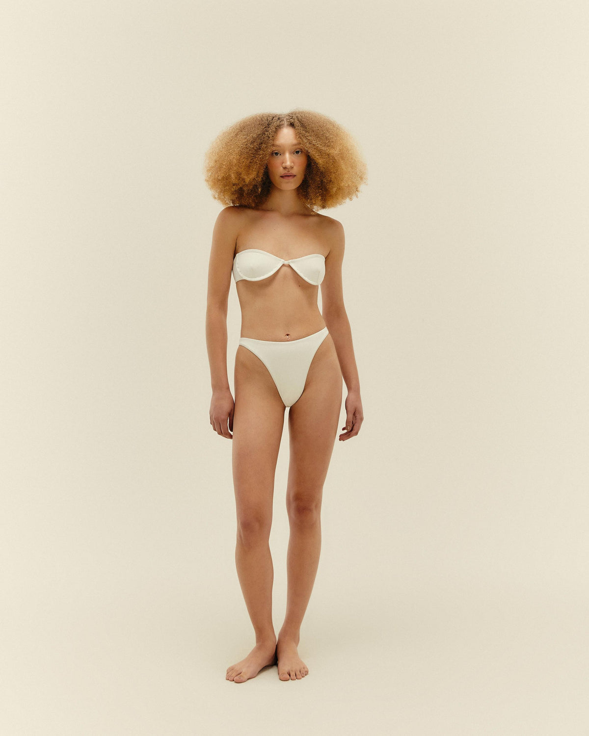 GAL TOP OFF-WHITE