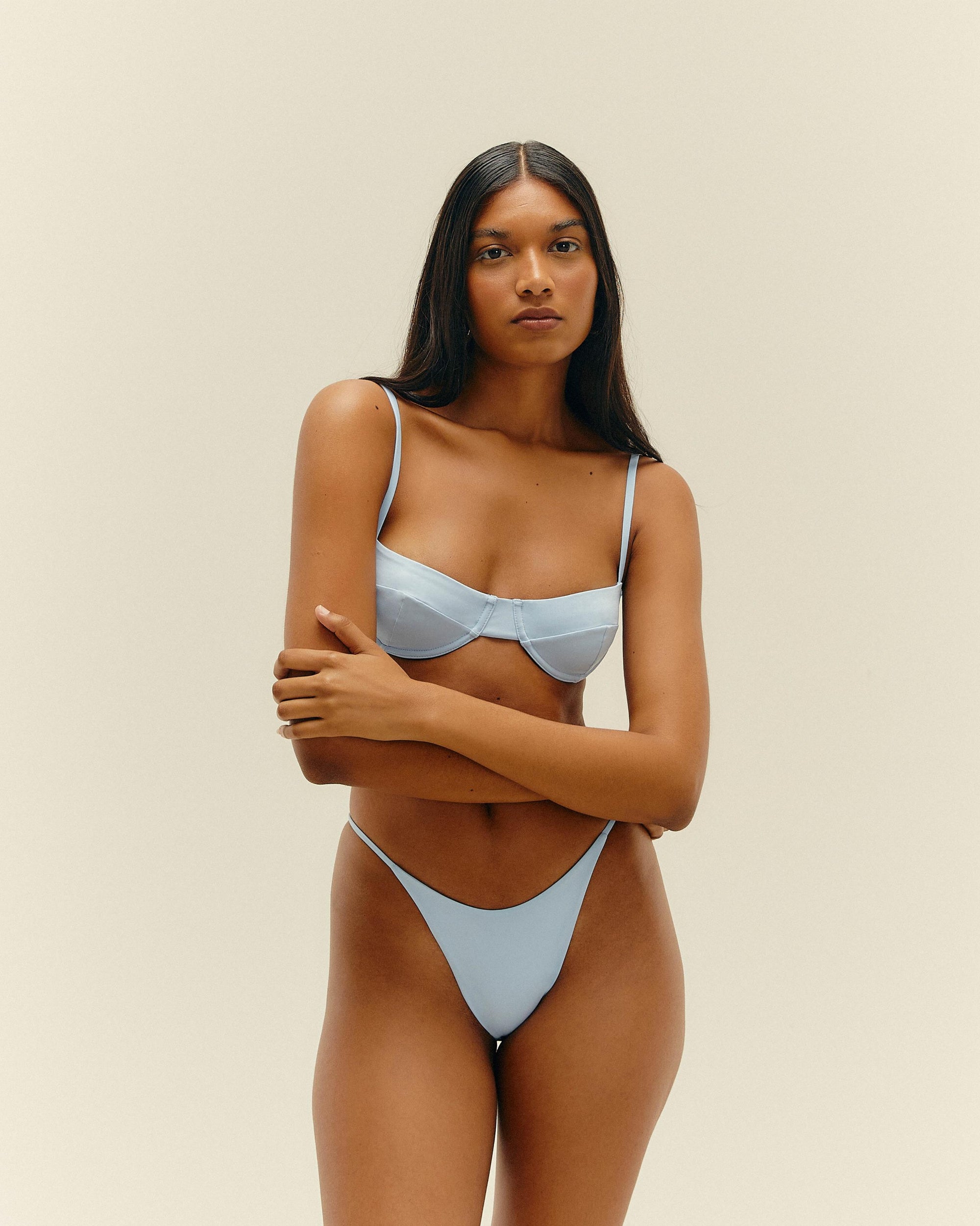 VINTAGE LIGHT BLUE TOP