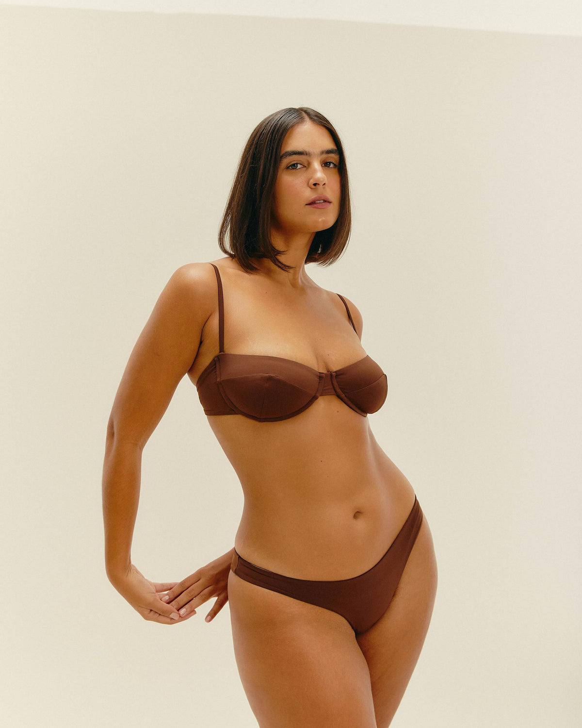VINTAGE TOP BRAUNA BROWN