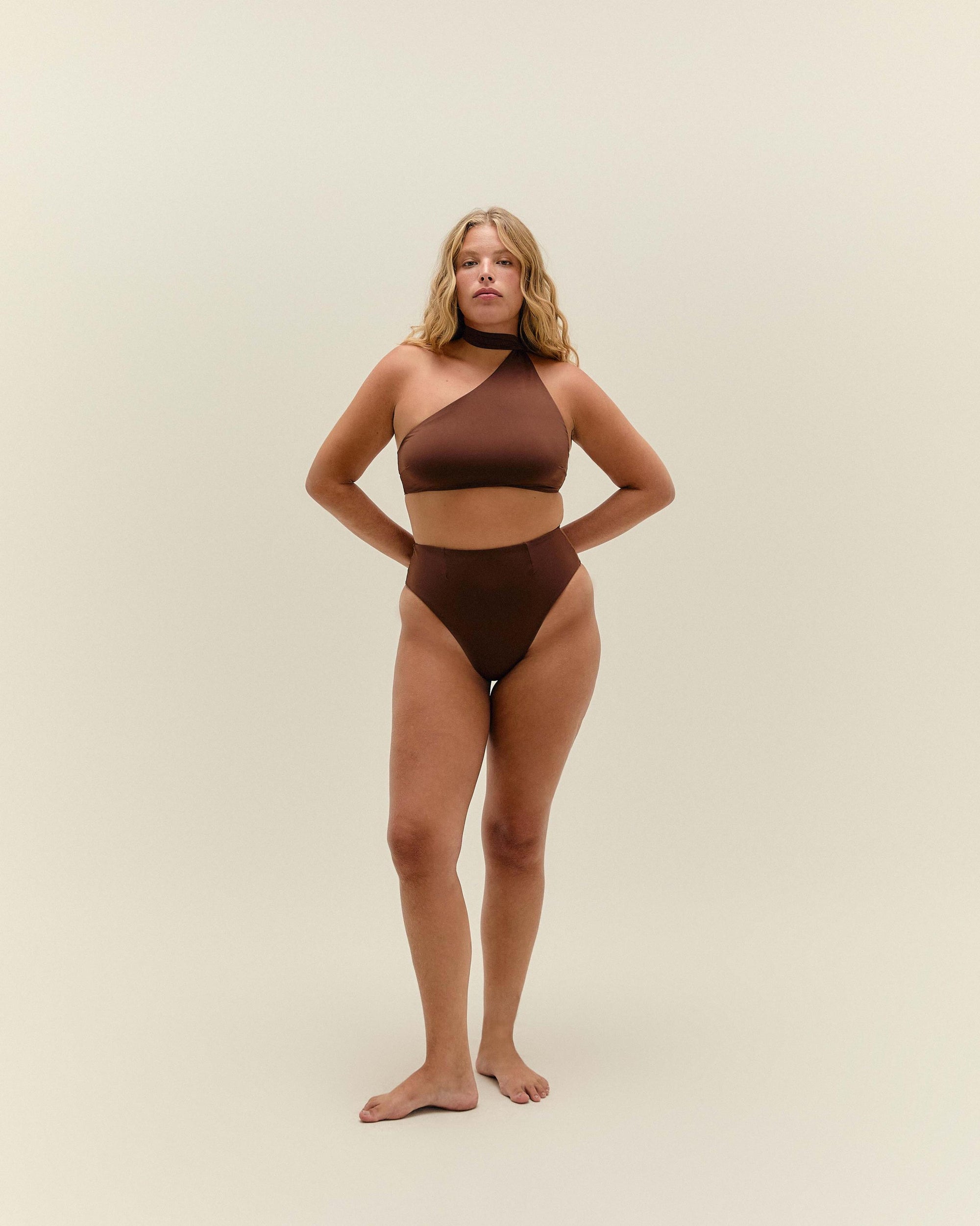 ANGELINA TOP BRAUNA BROWN