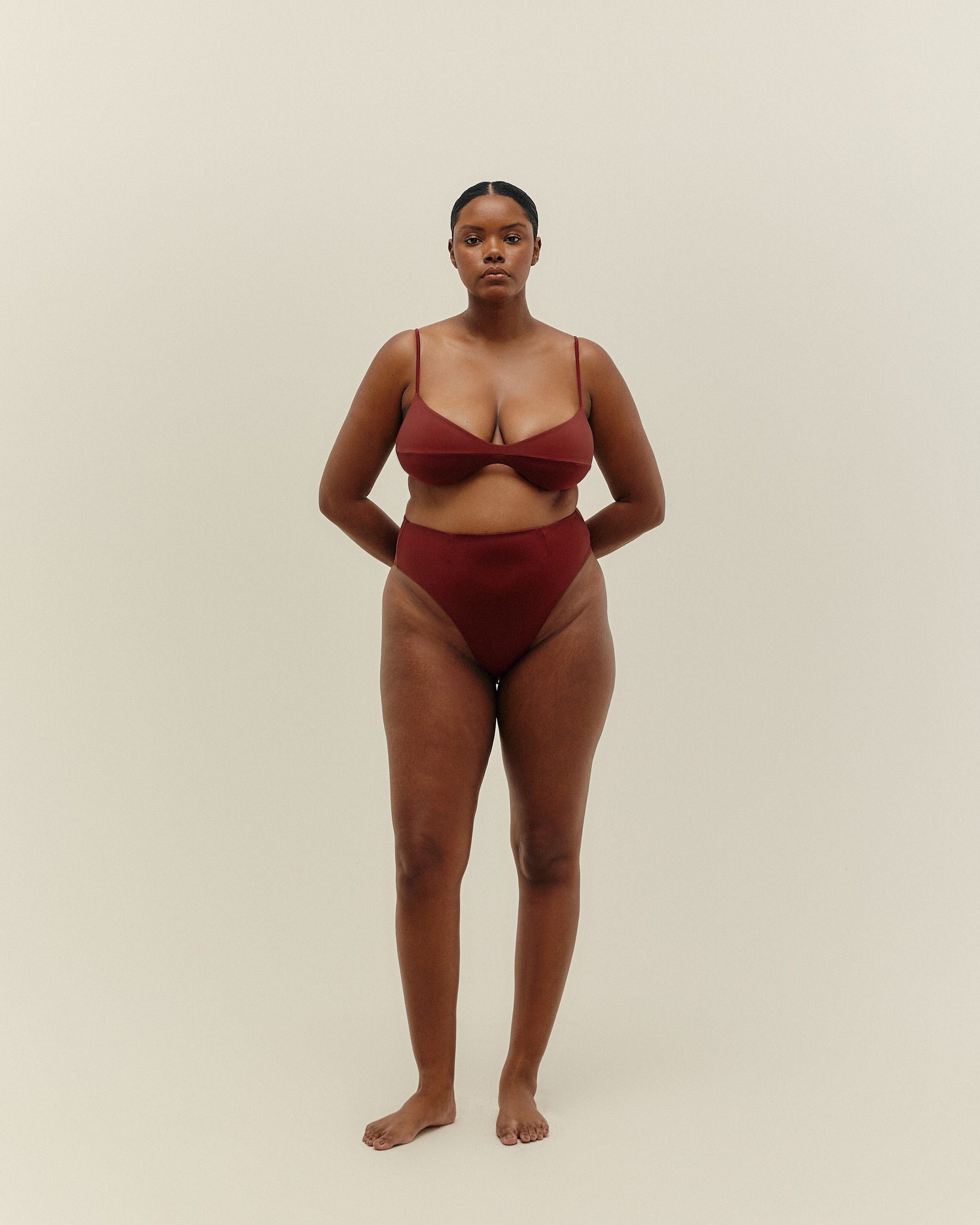 AJUSTABLE MONICA TOP MARSALA