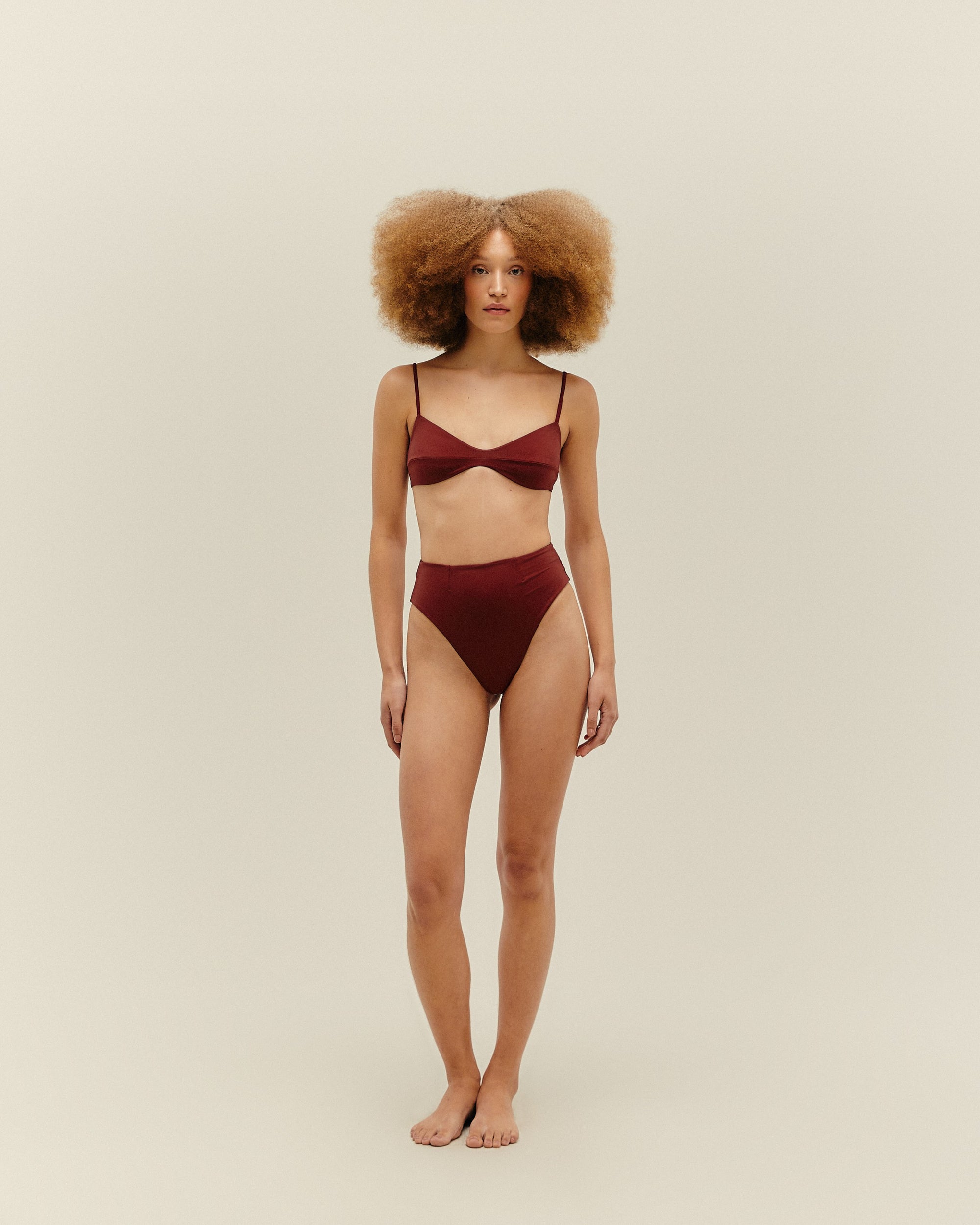 AJUSTABLE MONICA TOP MARSALA