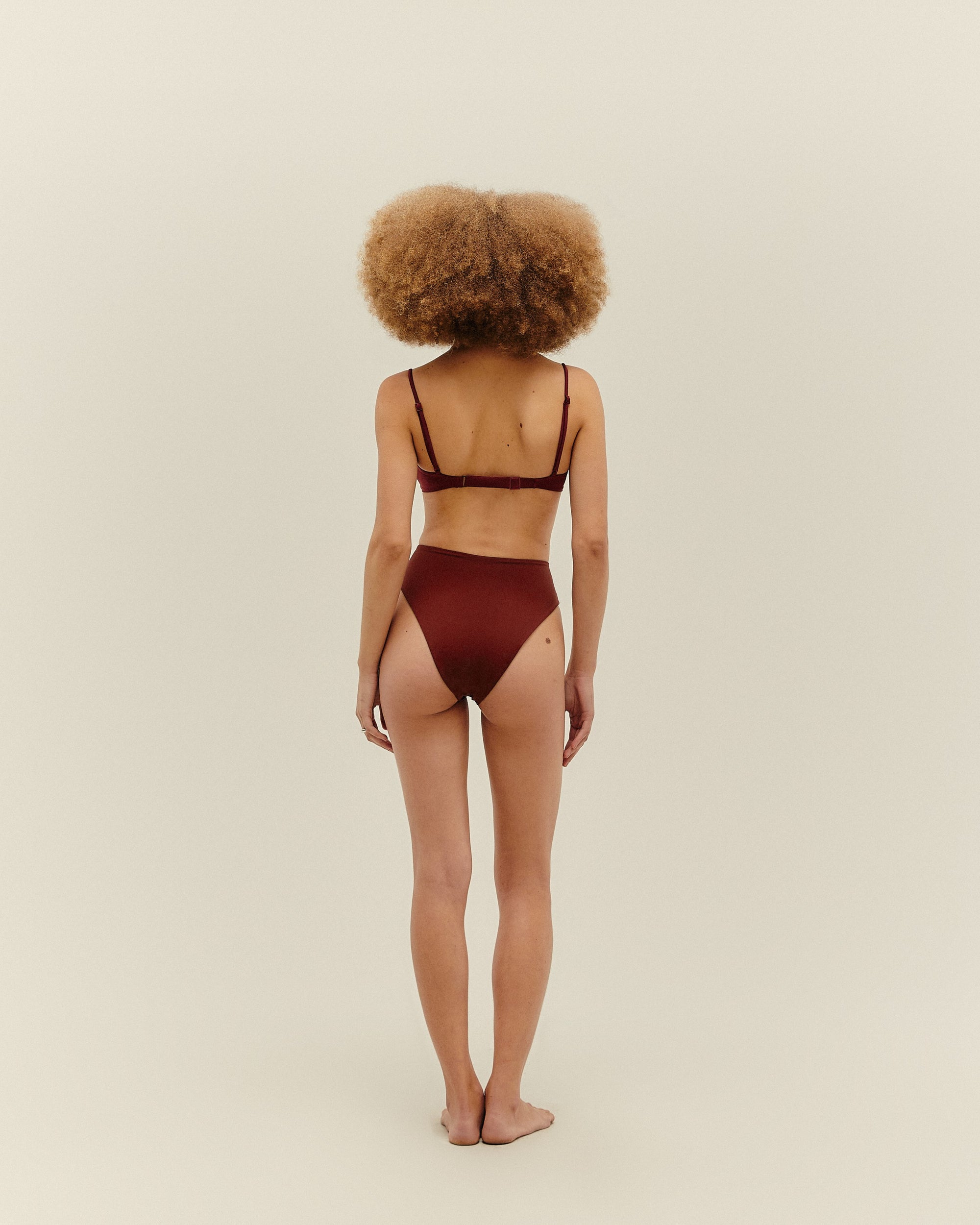 AJUSTABLE MONICA TOP MARSALA