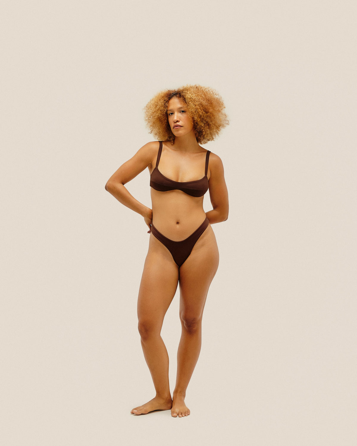 LOLA TOP BRAUNA BROWN