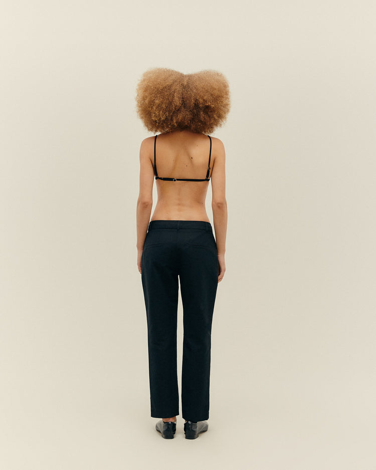 CREPE TRIANGLE TOP NERO