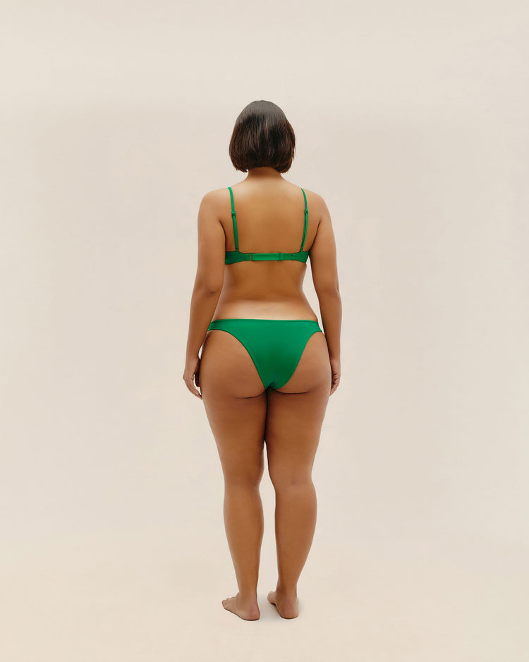 TOP VINTAGE AJUSTABLE EN VERDE VINTAGE