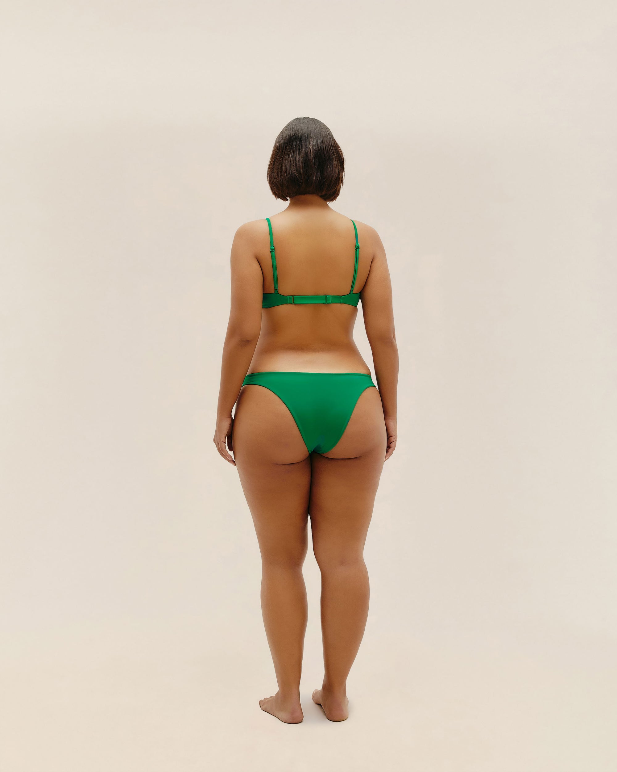 TOP VINTAGE AJUSTABLE EN VERDE VINTAGE