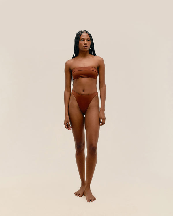 STRAIGHT GABI TOP MID BROWN