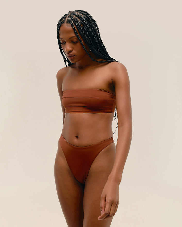 STRAIGHT GABI TOP MID BROWN
