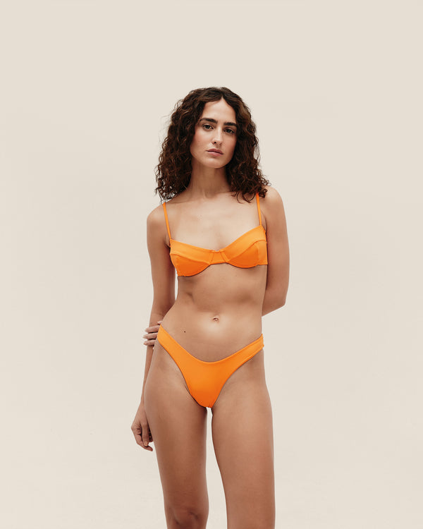 ADJUSTABLE VINTAGE TOP MANDARINA ORANGE