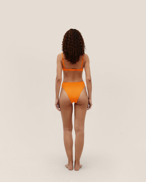 ADJUSTABLE MONICA TOP MANDARINA ORANGE