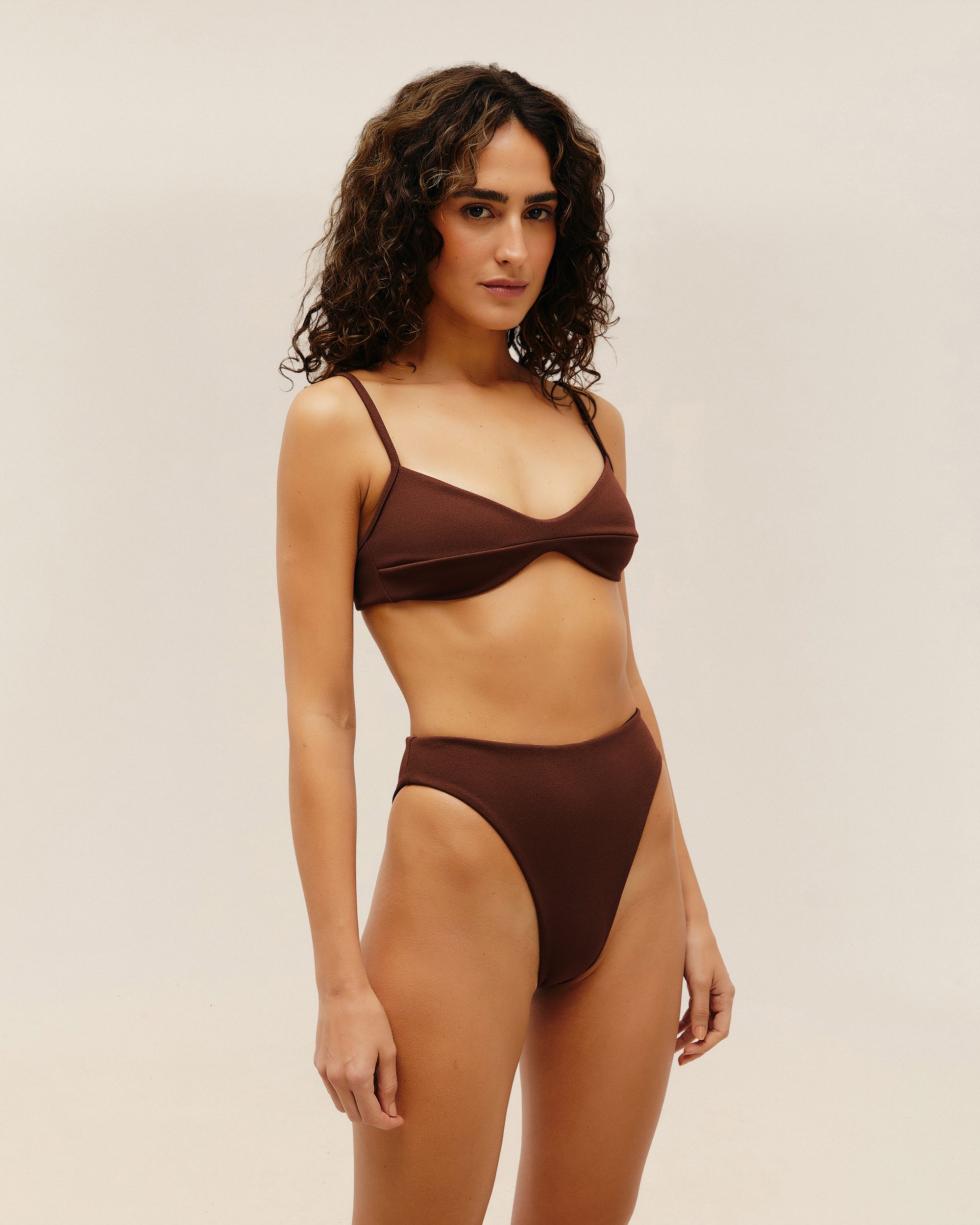 CREPE MONICA TOP COHIBA BROWN