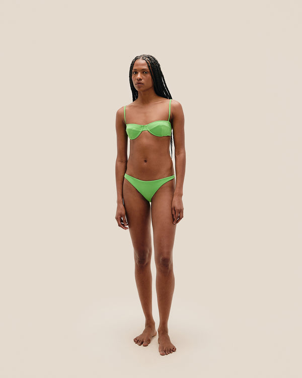 ADJUSTABLE VINTAGE TOP IN RAPTURE GREEN