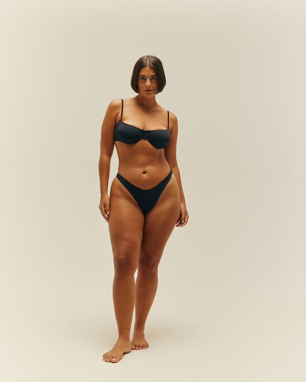 LOLA BOTTOM NEGRO
