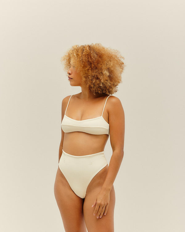 RIBBED HIGHLEG HOTPANTS WHITE CLAY