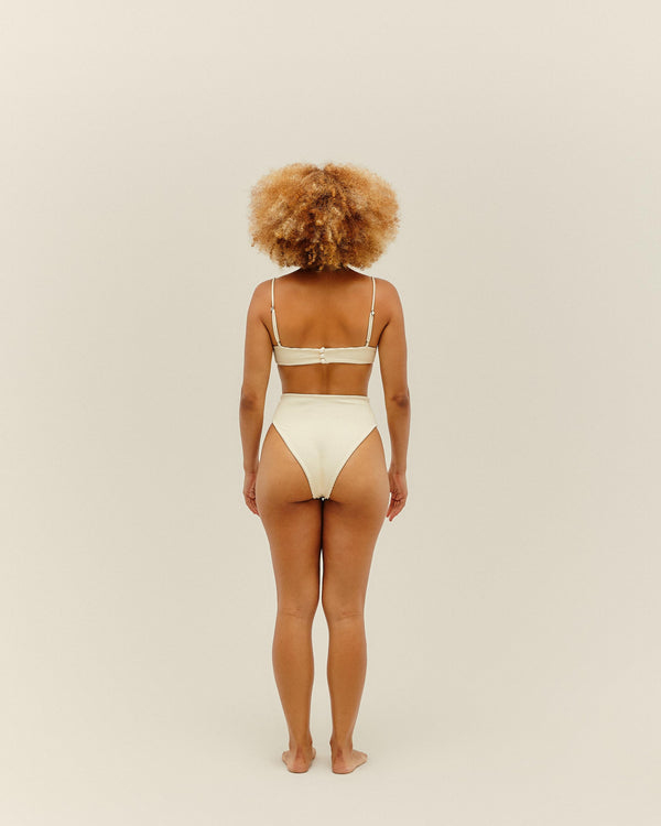 RIBBED HIGHLEG HOTPANTS WHITE CLAY
