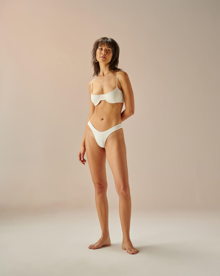 LEILA BOTTOM OFF-WHITE