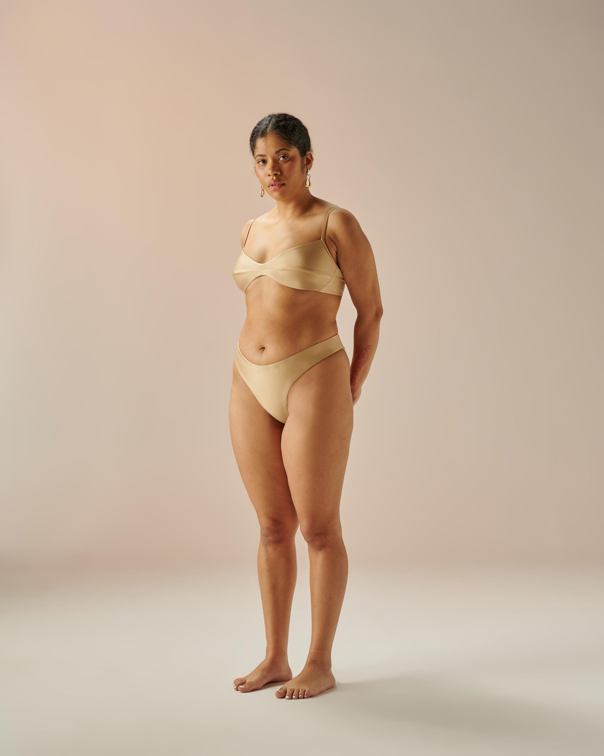 LEILA BOTTOM SATU BEIGE