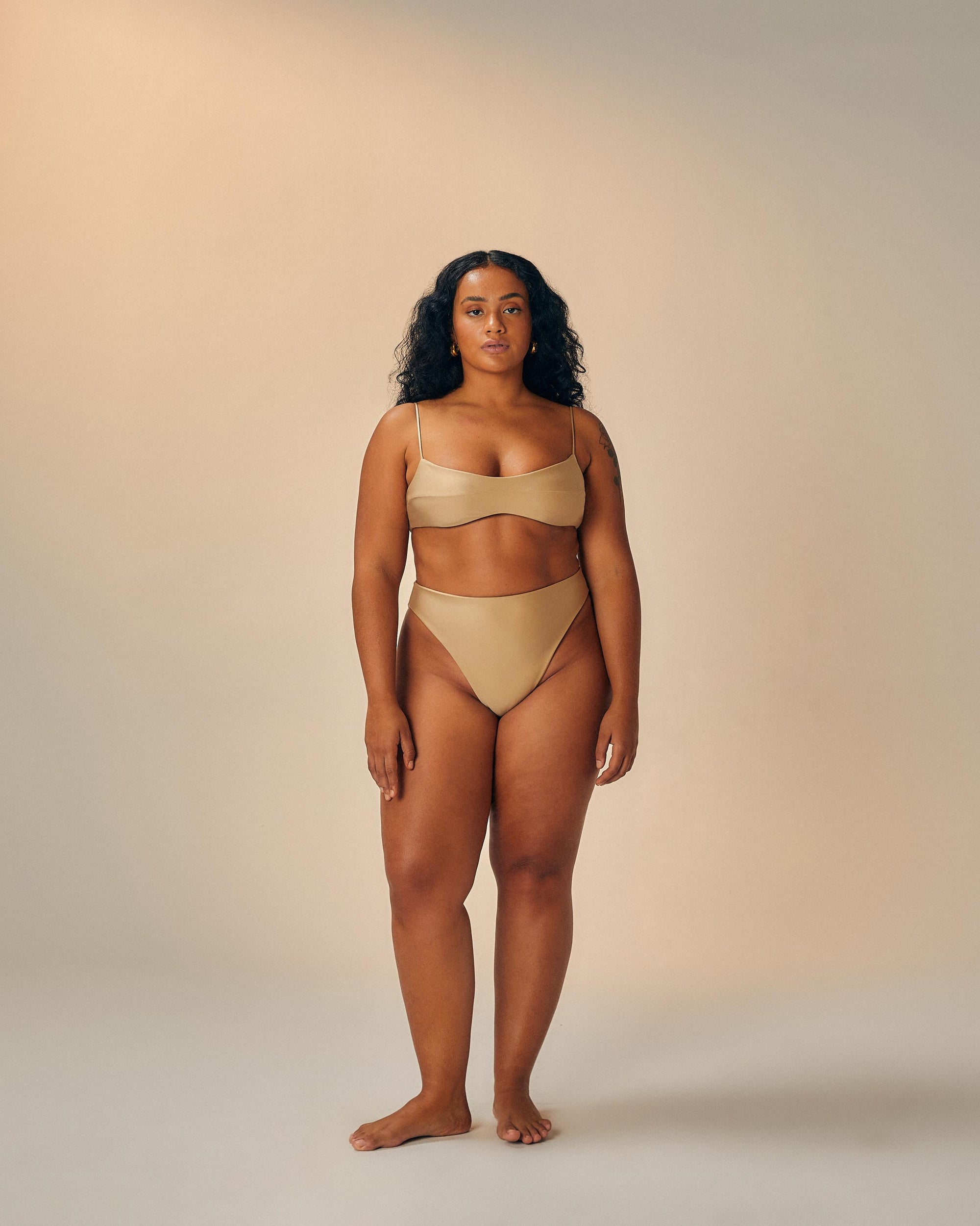 MAH HOTPANTS SATU BEIGE