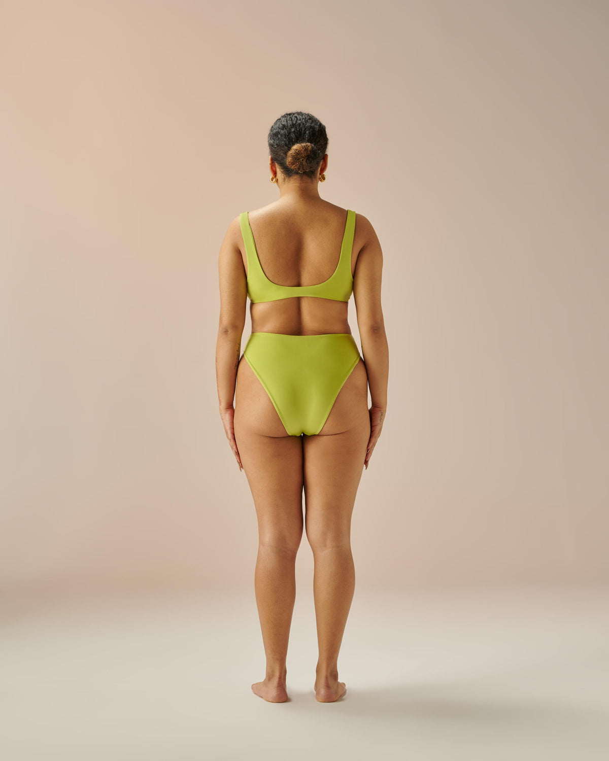 MAH HOTPANTS VERDE LUMINI