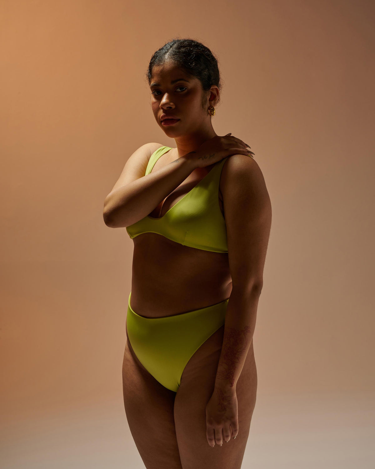 MAH HOTPANTS VERDE LUMINI