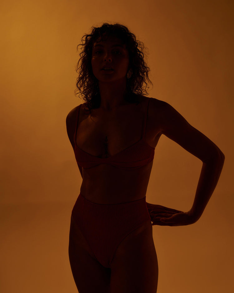 RIBBED HIGHLEG HOTPANTS RED SHIFT