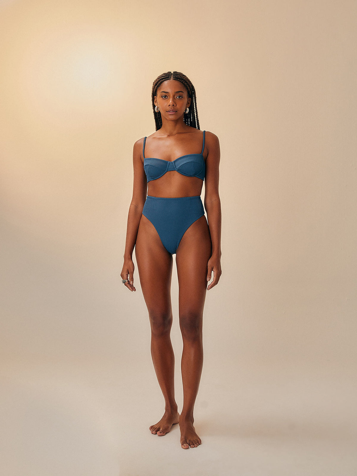 HOTPANTS A COSTINE CON TAGLIO ALTO BLU INTENSO