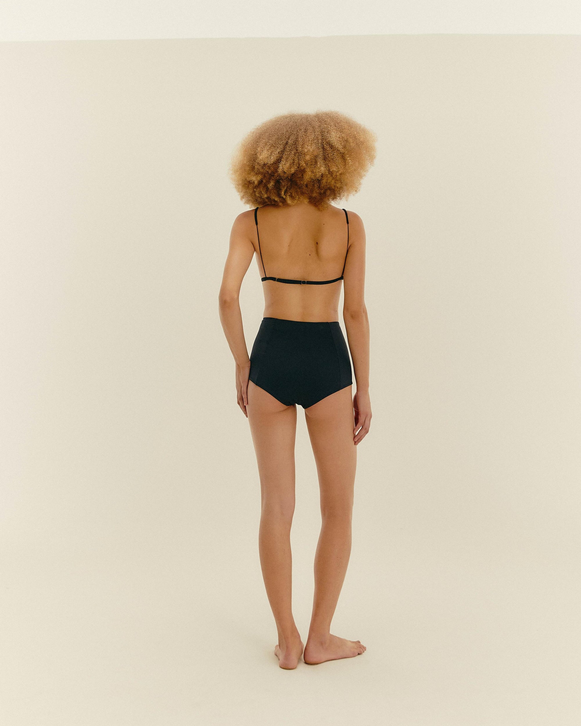DENISE BLACK HOTPANTS