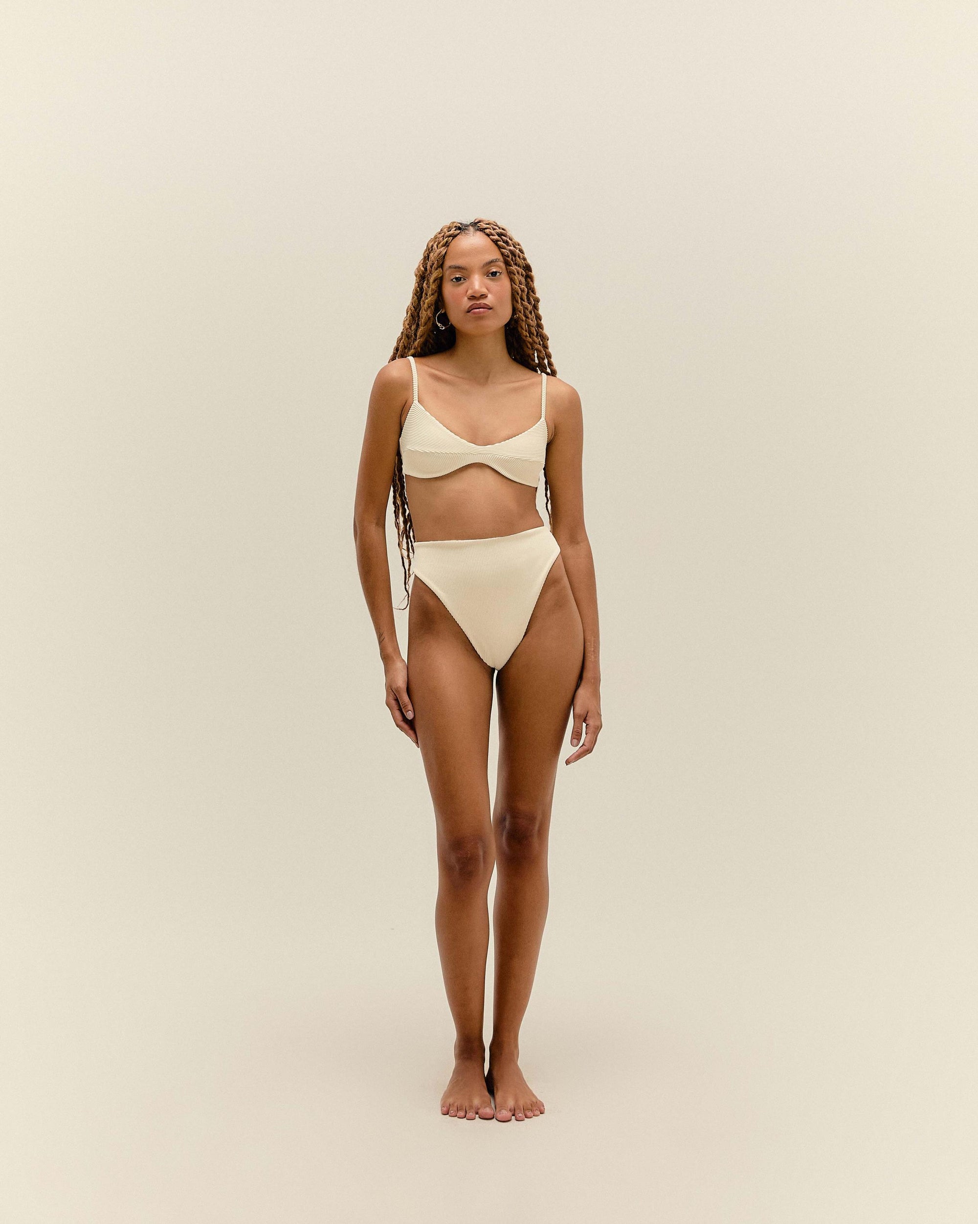 RIBBED MAH HOTPANTS WHITE CLAY