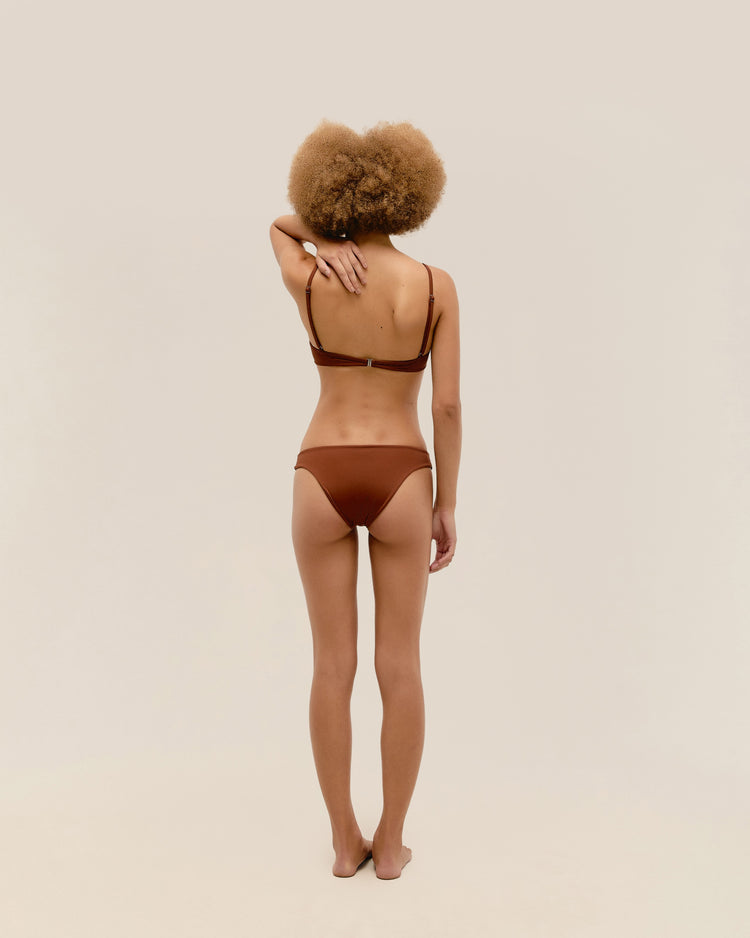 BASIC BOTTOM MID BROWN
