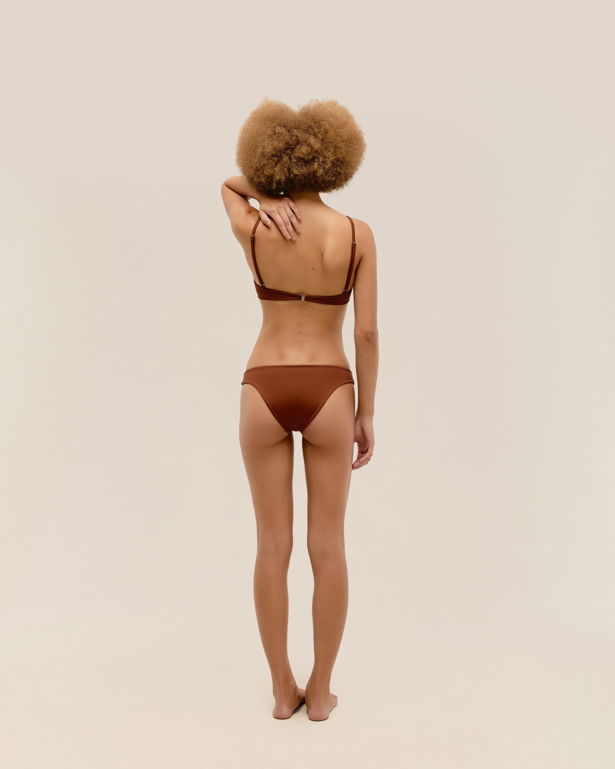 BASIC BOTTOM MID BROWN