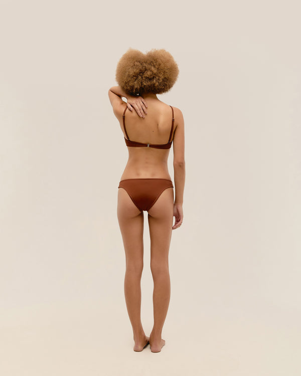 BASIC BOTTOM MID BROWN