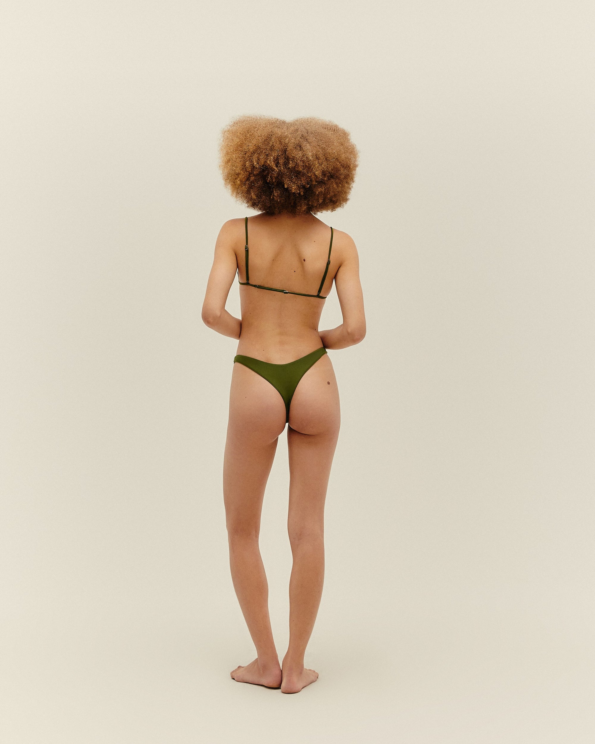 LOLA BOTTOM VERDE OLIVA