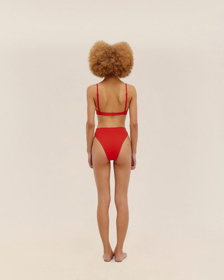 MAH HOTPANTS RED SHIFT