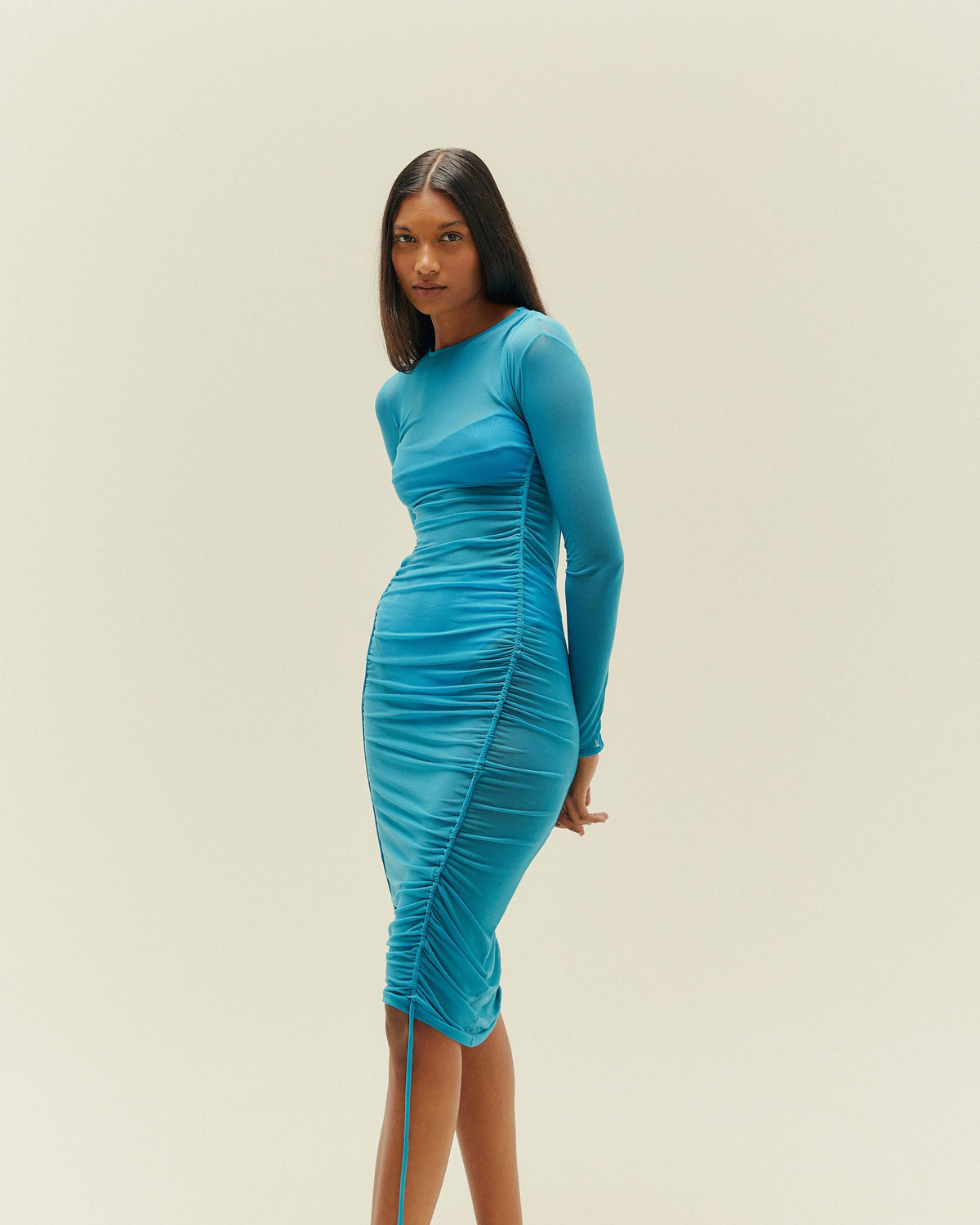 LET DRESS OCEAN DEEP