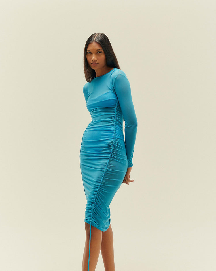 LET DRESS OCEAN DEEP