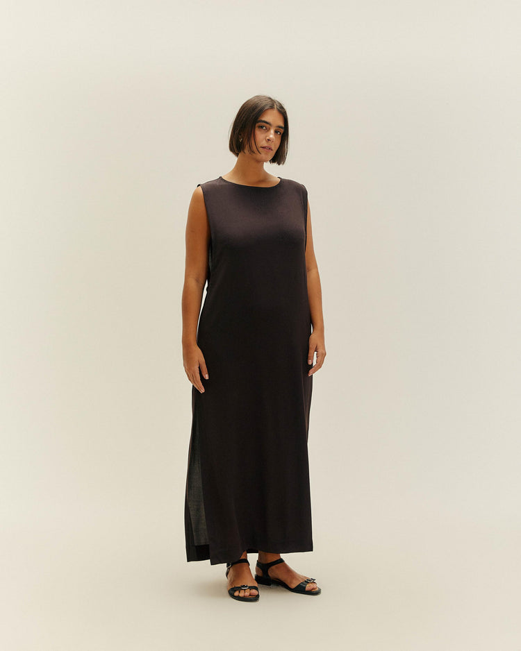 SLIT MID DRESS BLACK