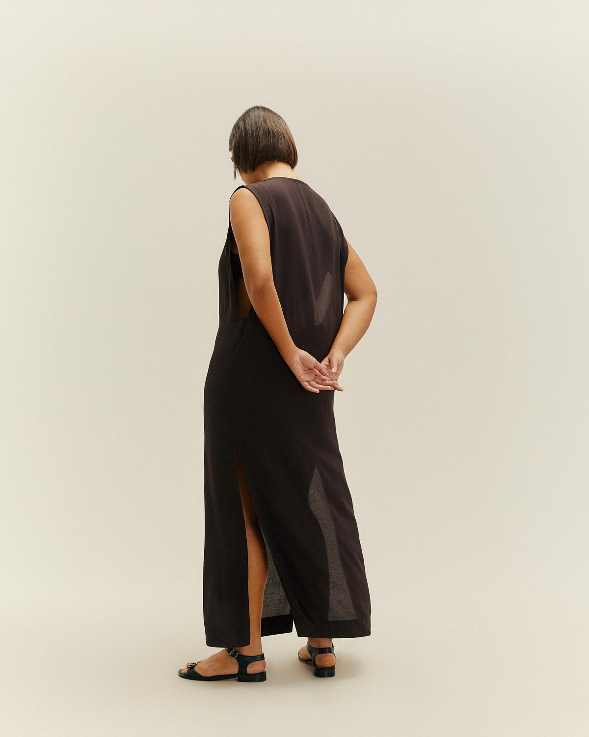 SLIT MID DRESS BLACK