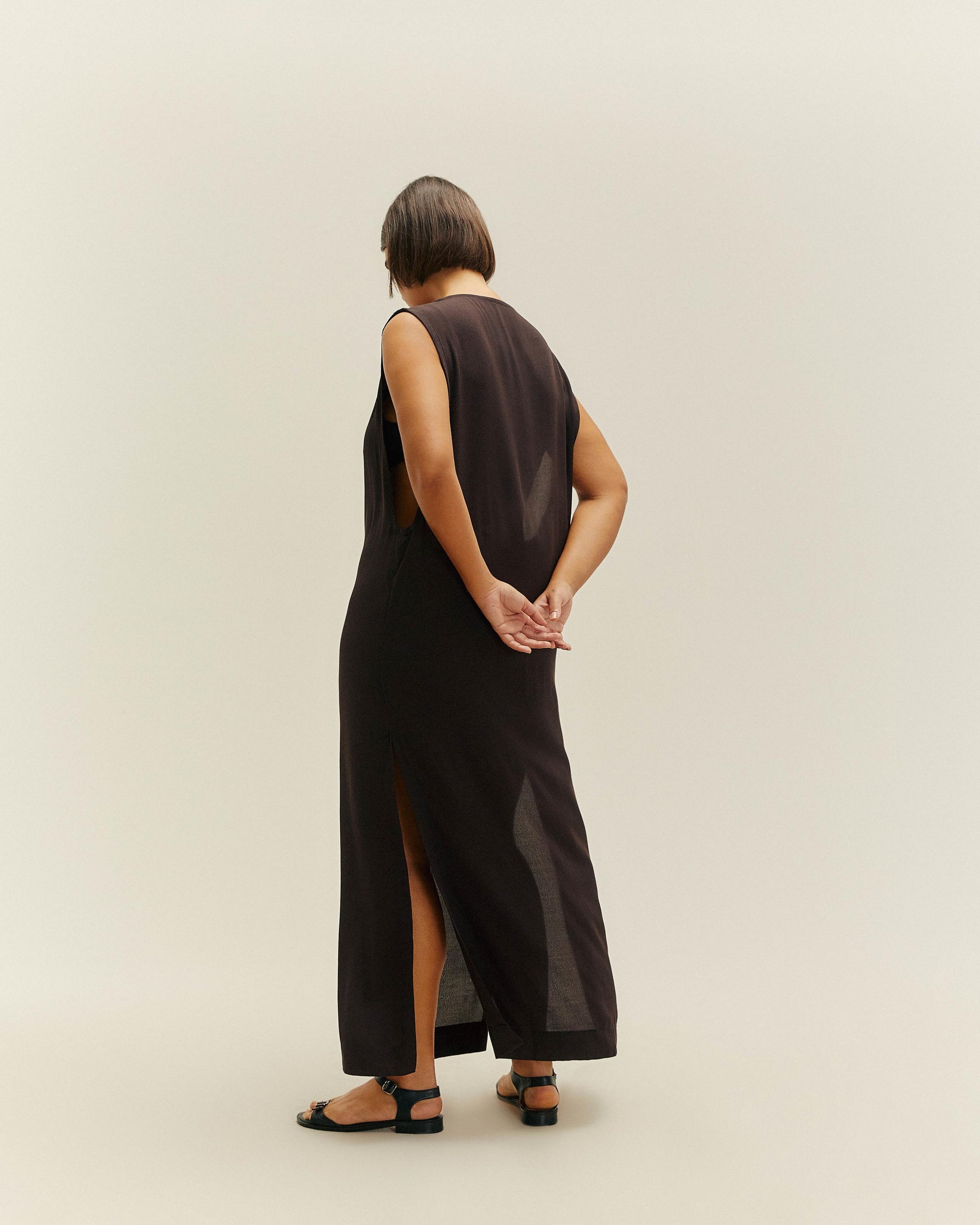SLIT MID DRESS BLACK